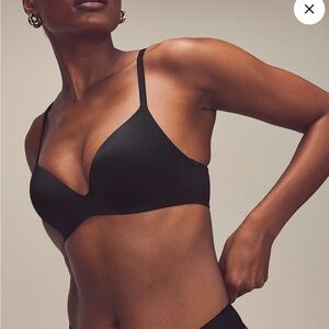 Victoria’s Secret Black T-Shirt Bra